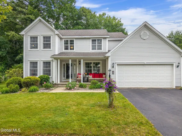 12 Flying Dutchman Way, Saratoga Springs, NY 12866