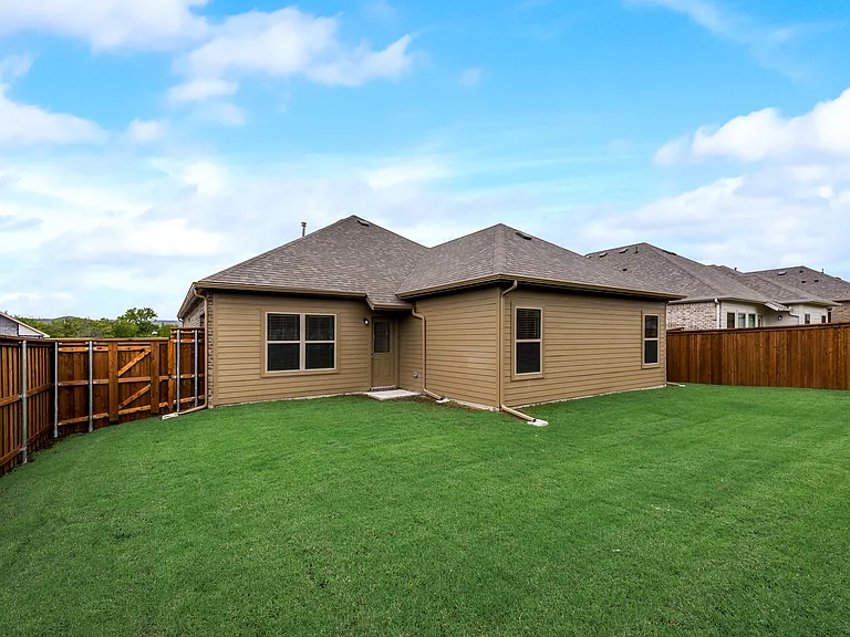 1523 Charismatic Ct — Photo 18
