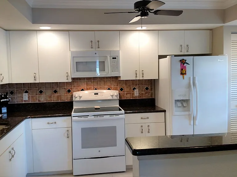 316 Pine Hollow Cir #316 — Photo 16