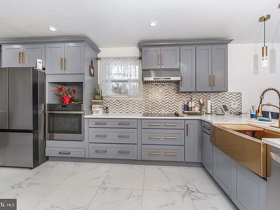 4th image of 5012 Erbs Bridge Rd