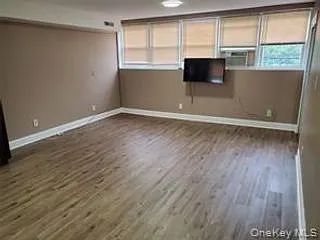 Studio, 1.0 bath, 600 sqft, $1,600 — Photo 2