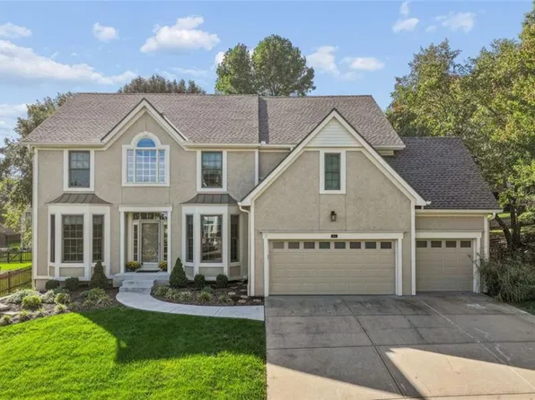 9101 W 148th St, Overland Park, KS 66221