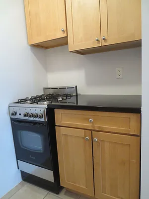 Rented by Waverly Realty Associates | media 23