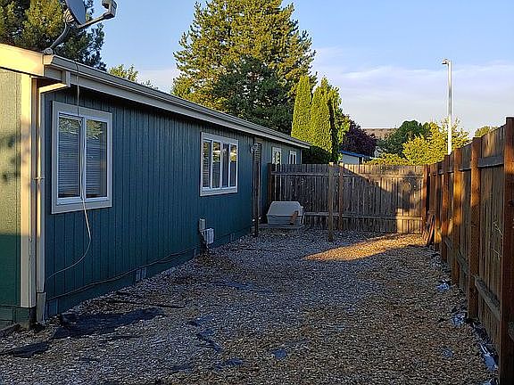 2nd image of 6900 NE 149th Ct