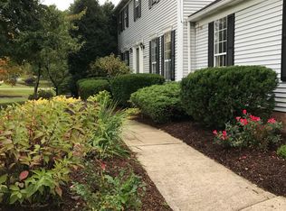 84 Hurd Rd, Aurora, OH 44202