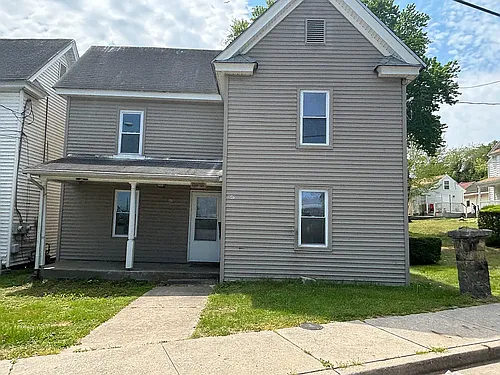 642 W Main St Photo 1