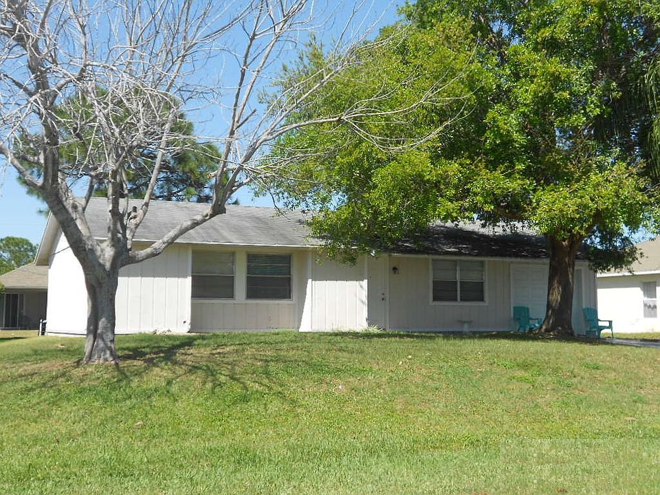 1st image of 455 SW Parish Ter