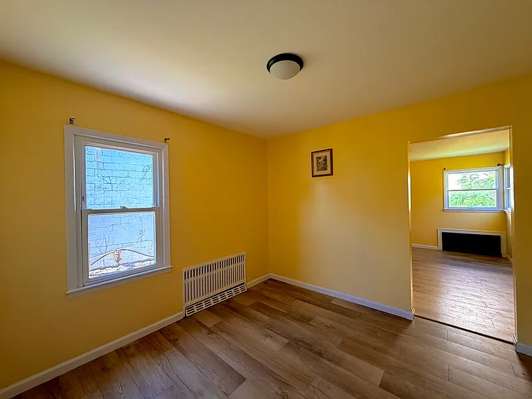 2585 Beach Dr — Photo 13