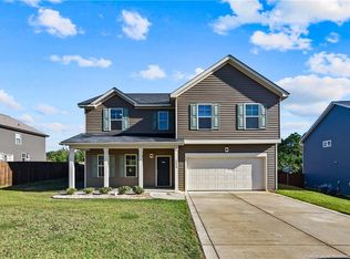 4648 Woodline Dr, Fayetteville, NC 28314