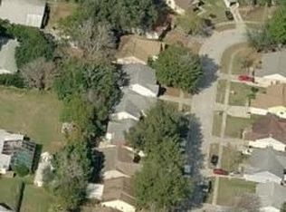1938 Crown Park Dr, Valrico, FL 33594