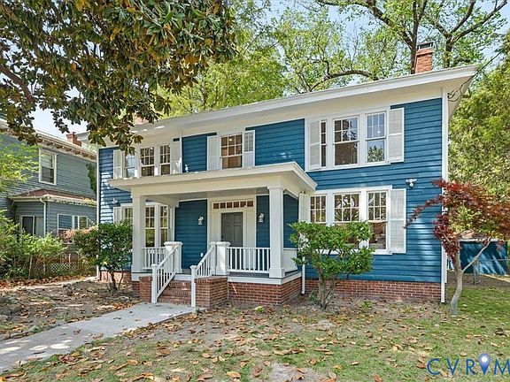 3rd image of 223 Franklin St