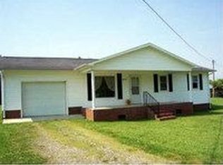 1498 Taylorsville Mfg Rd, Taylorsville, NC 28681