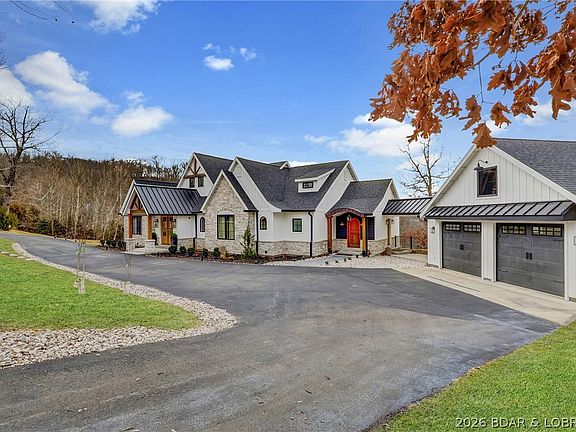 2nd image of 903 Dogwood Rd