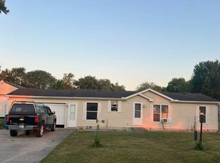 1728 Bertha St, Woodburn, IN 46797
