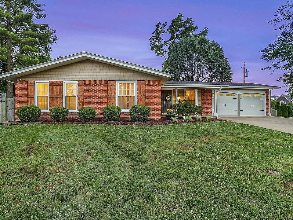 5 Chevington Ct, Ballwin, MO 63011 Zillow