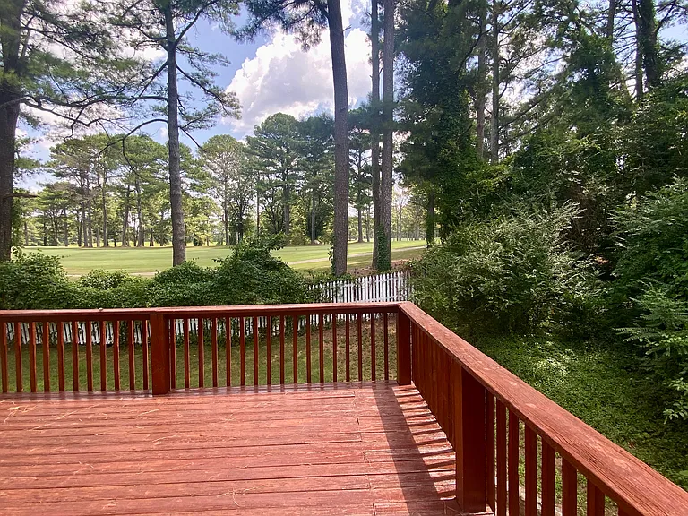 Country Club Dr — Photo 18