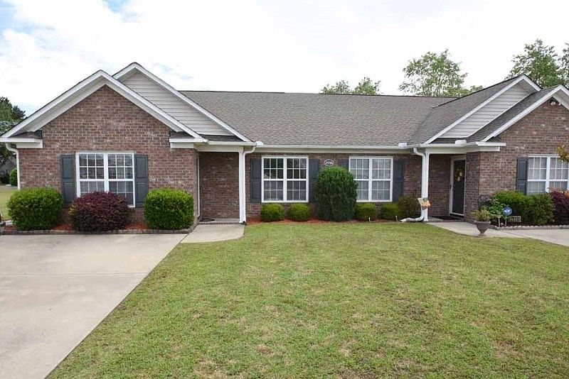 1st image of 2556 A Saddleback Dr
