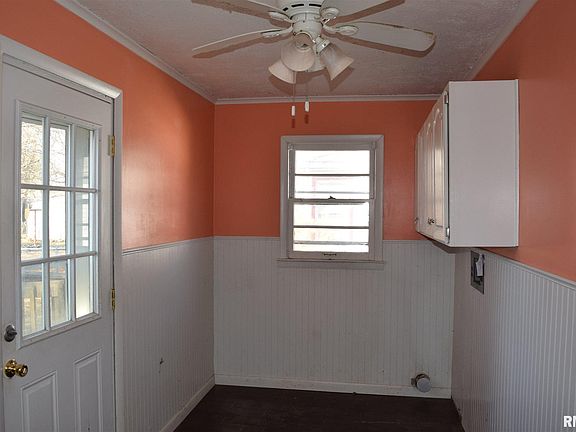 3rd image of 1513 S Fairbanks St