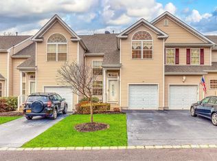 55 Crossbar Road #55, Medford, NY 11763