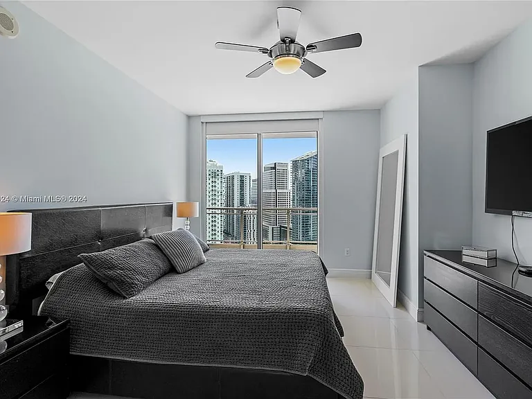 90 SW 3rd St #3501 — Photo 21