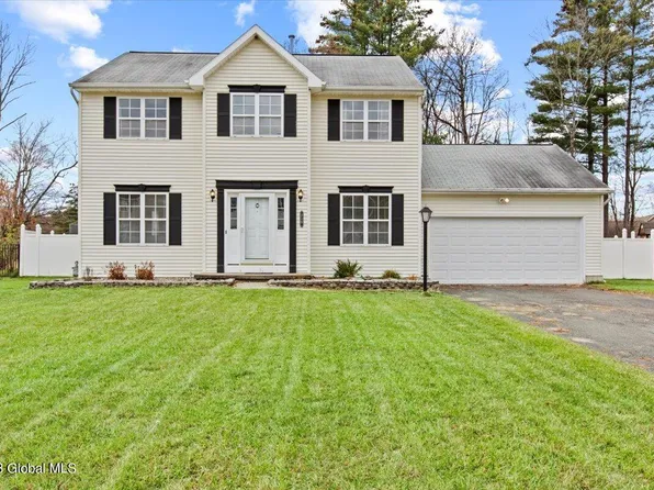 719 Adams Circle, Ballston Spa, NY 12020