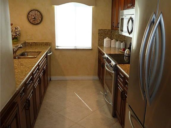 5th image of 15131 Highlands Dr APT 102