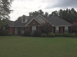 31 Timberland Ln, Millbrook, AL 36054