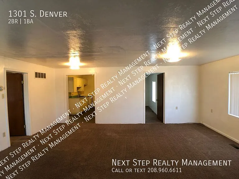 1301 S Denver Ave — Photo 2