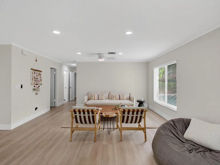 802 Mallard Dr — Photo 12