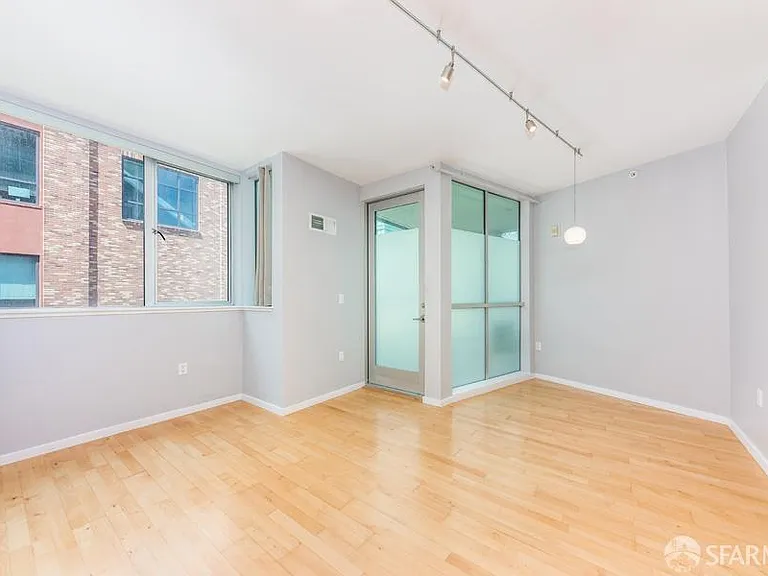 69 Clementina St #401 — Photo 3