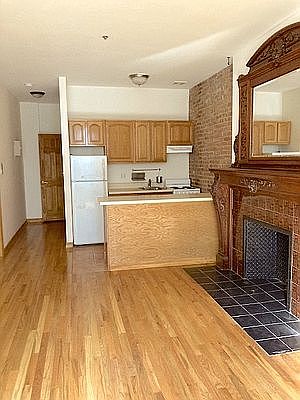 5th image of 45 W 74th St #8