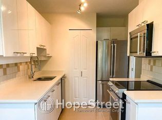 1566 W 13th Ave #702, Vancouver, BC V6J 2G4