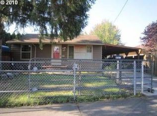 9762 SE Woodstock Blvd, Portland, OR