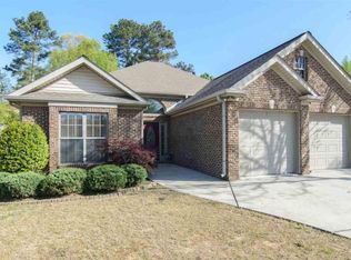 518 Cahaba Manor Ln, Pelham, AL 35124