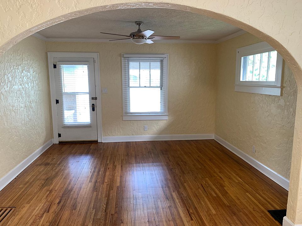 Original hardwoods and archway provide lots of charm!