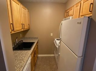 2020 J St #7, Lincoln, NE 68510