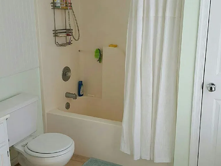 131 Quiet Waters Pl — Photo 22