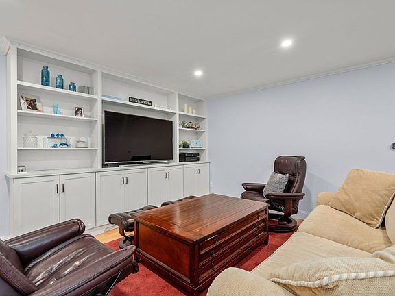 5th image of 1210 Greendale Ave APT 311