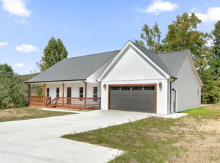 60 Windstone Dr, Trenton, GA 30752