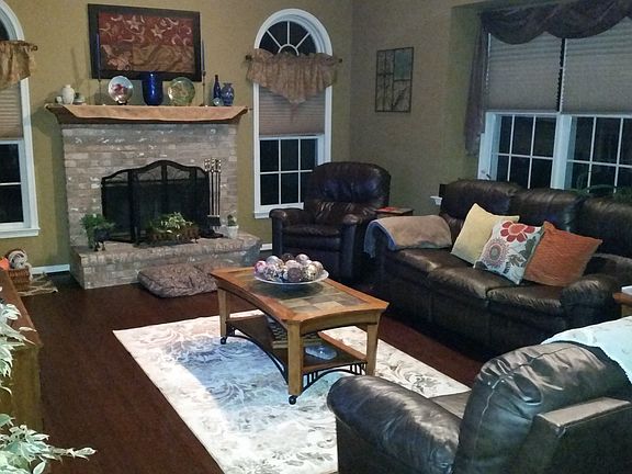 Family Room - Updated 2016
