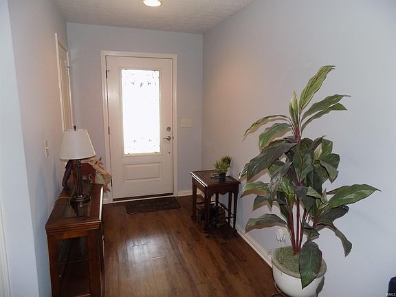 3rd image of 9785 Arbor Lake Dr