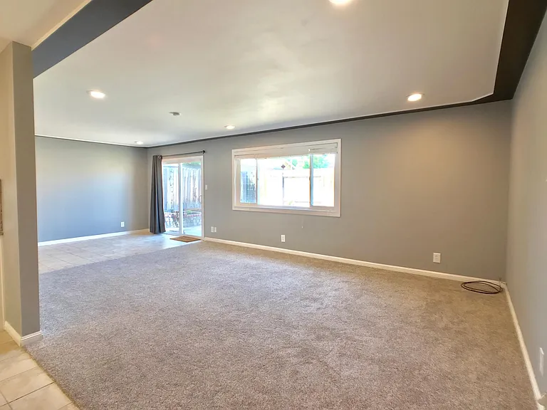 9111 La Riviera Dr — Photo 6