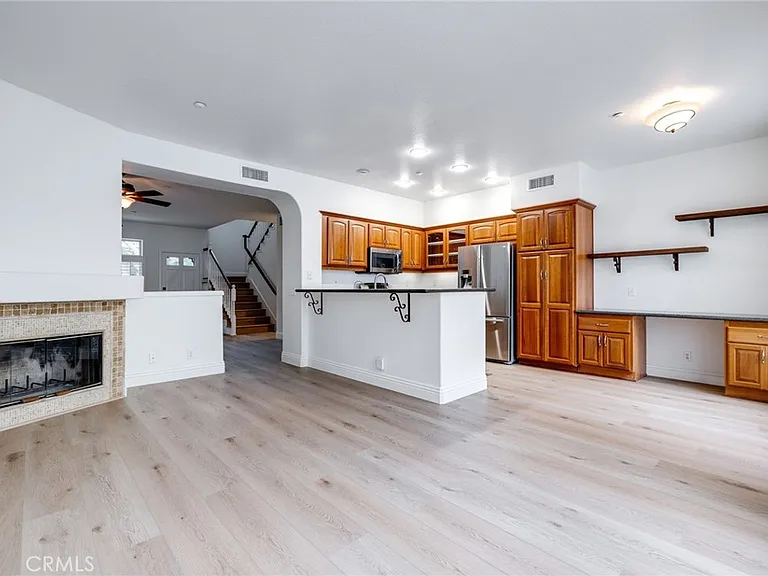 581 N Pageant Dr — Photo 7