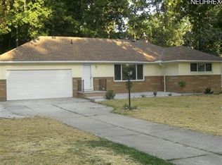 12291 Blazey Rd, Strongsville, OH 44136