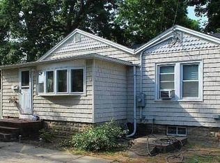 333 Fern St, South Hempstead, NY 11550