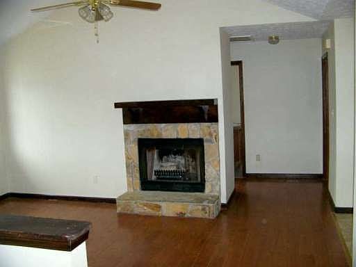 4th image of 2505 Waterford Park Dr