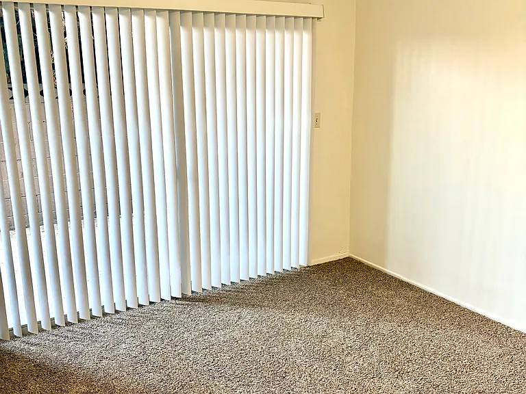 701 N Maple St #2 — Photo 9