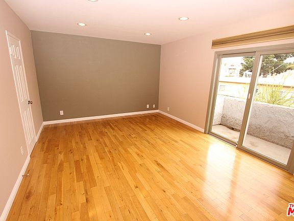 2nd image of 1734 S Westgate Ave APT 12