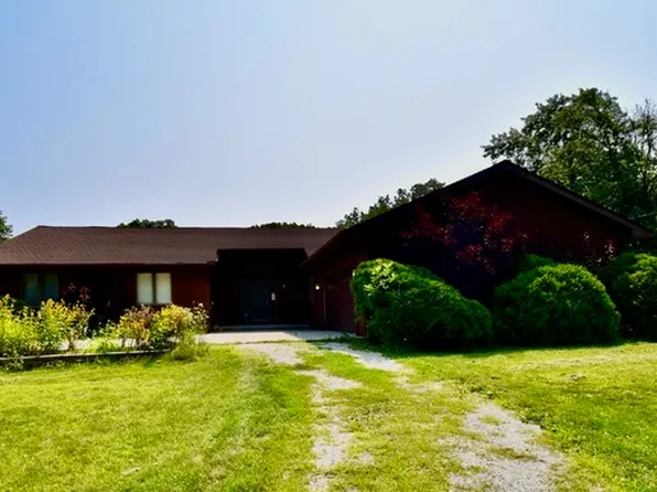 8569 N 2300 East Rd, Downs, IL 61736