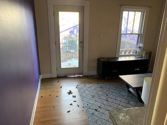 2nd image of 107 W Johanna St #B